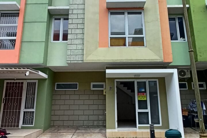 Rumah Cantik dekat RS Siloam siap huni di Arcadia Village Tangerang