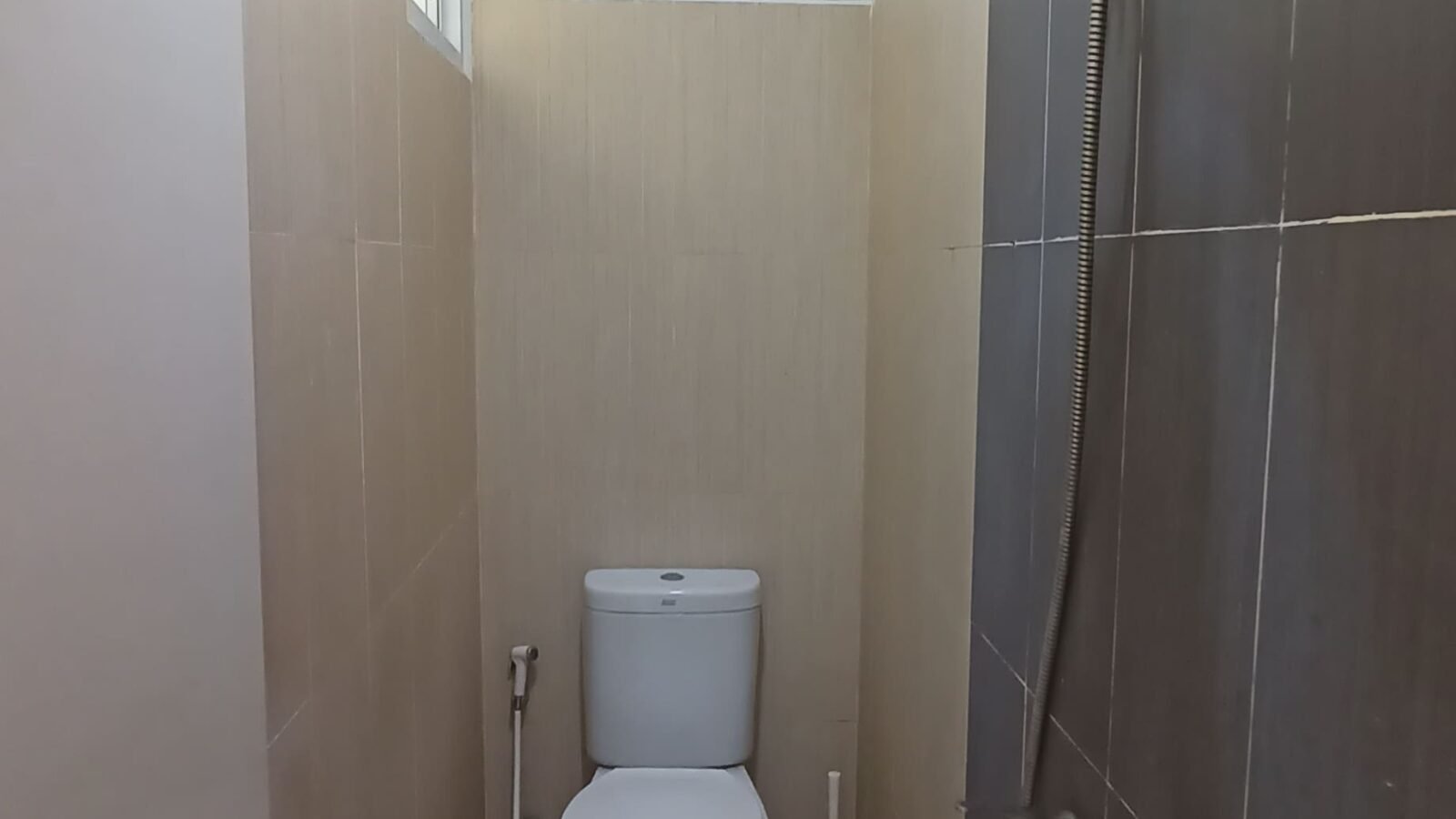 Rumah Cantik dekat RS Siloam siap huni di Arcadia Village Tangerang